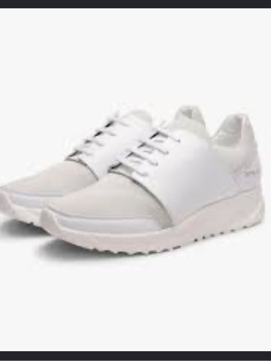 Common Projects Shoes - Common Projects Made in Italy Women's White and Cream Runner EU 37 Sneakers US 7